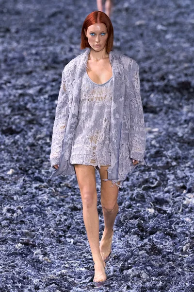 Look 30